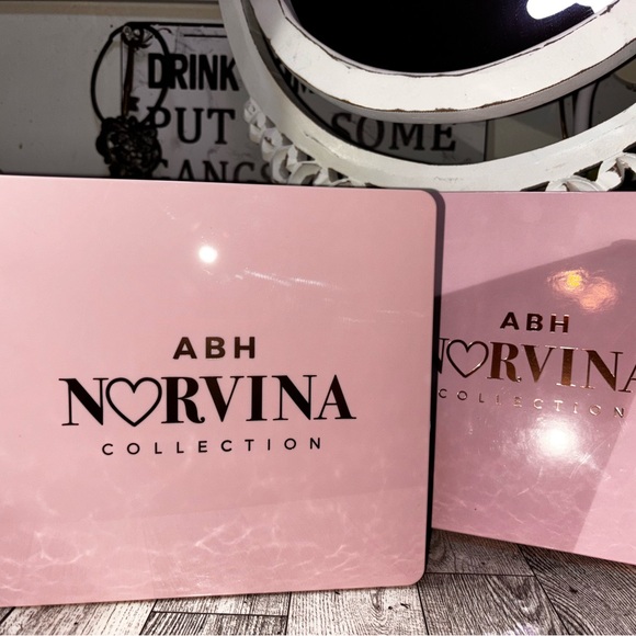 Anastasia Beverly Hills Norvina Volume 4 Face & Body Palette - Picture 2 of 5